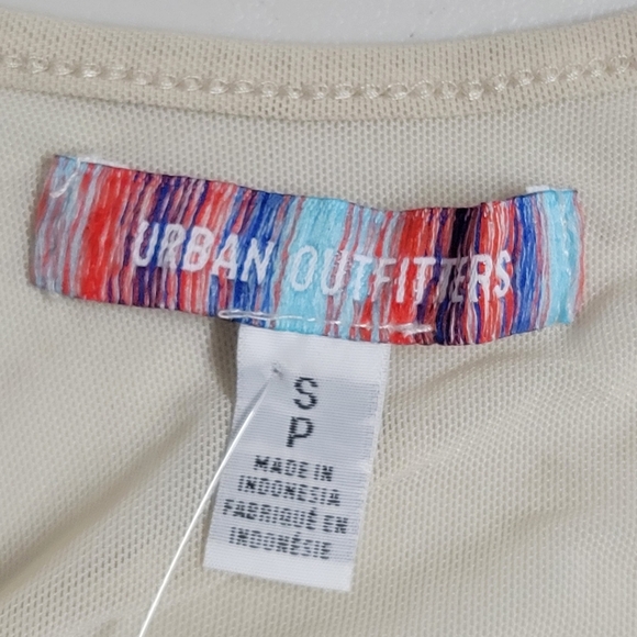 Urban Outfitters Beige Lace-Up Crop Top - Picture 7 of 11